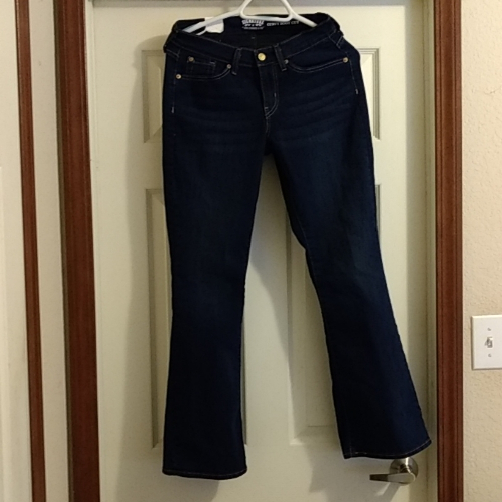 Levi Strauss Signature Curvy Bootcut Size 8M